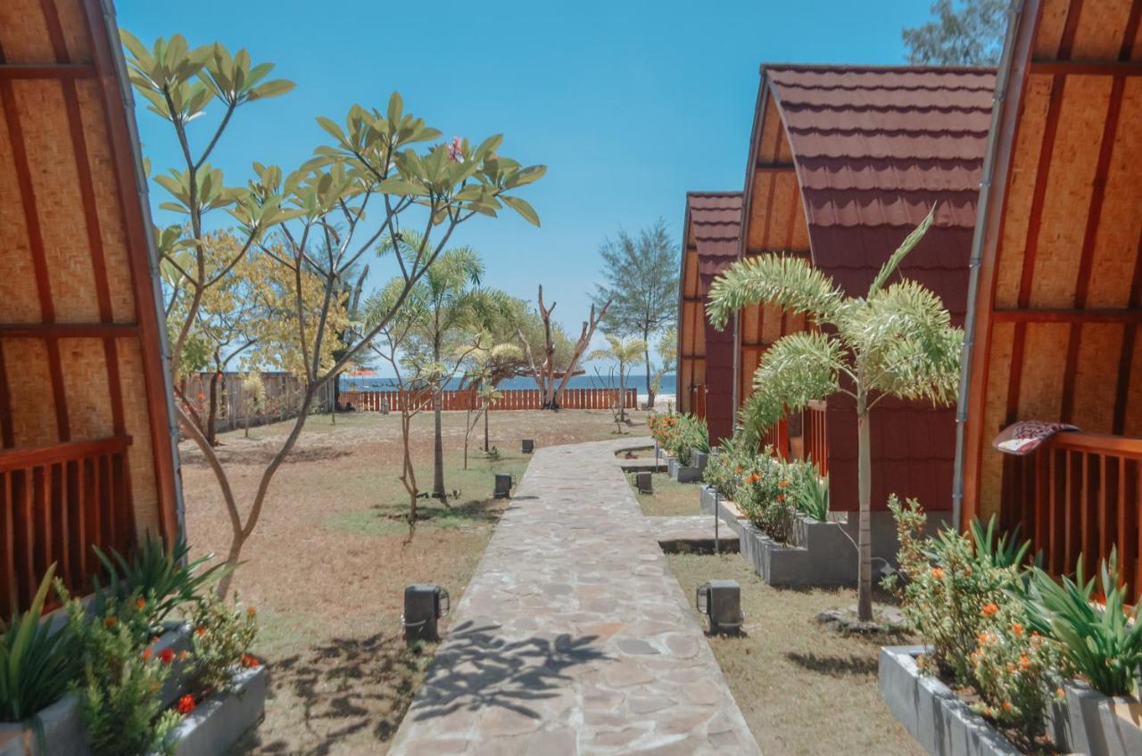 Laba Laba Bungalow Gili Meno Exterior photo